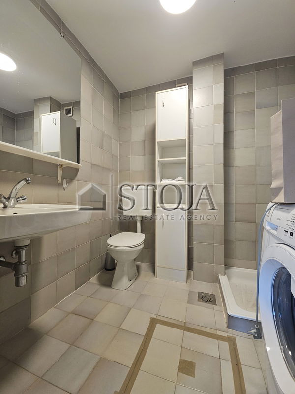 Lokacija: Ljubljana mesto, Šiška, Tacen