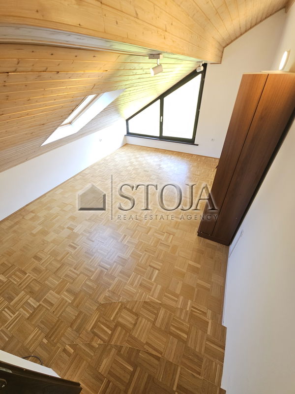 Lokacija: Ljubljana mesto, Šiška, Tacen