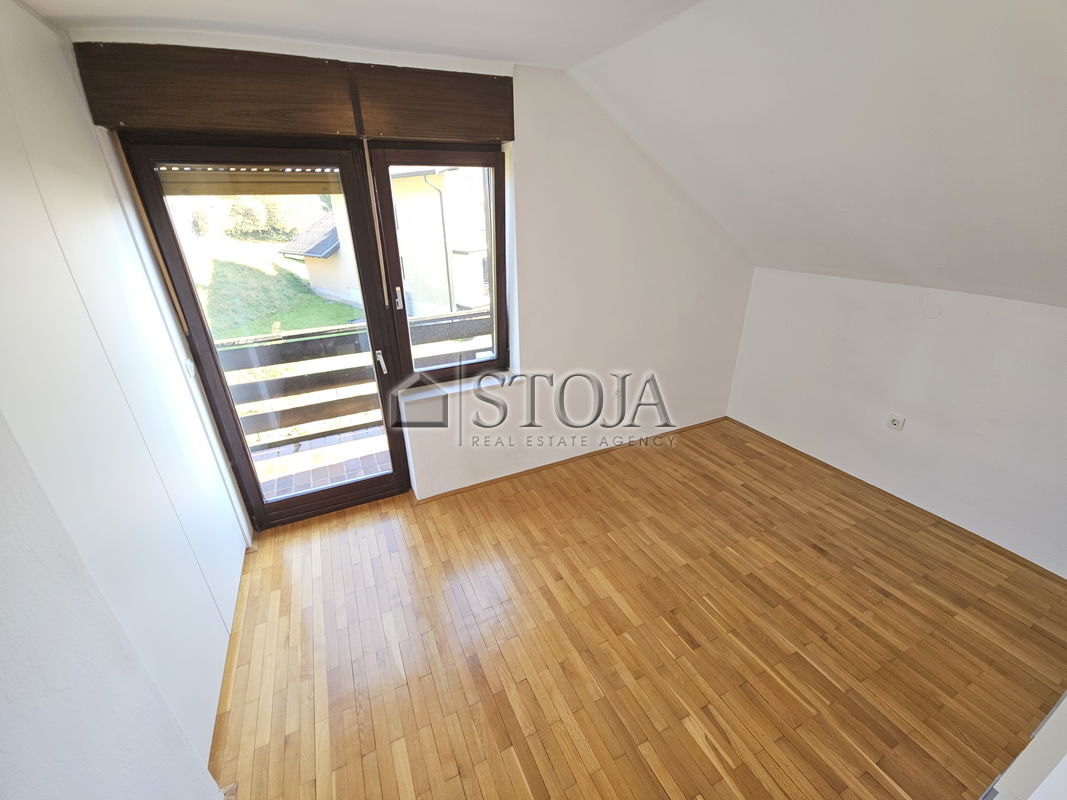 Lokacija: Ljubljana mesto, Šiška, Tacen