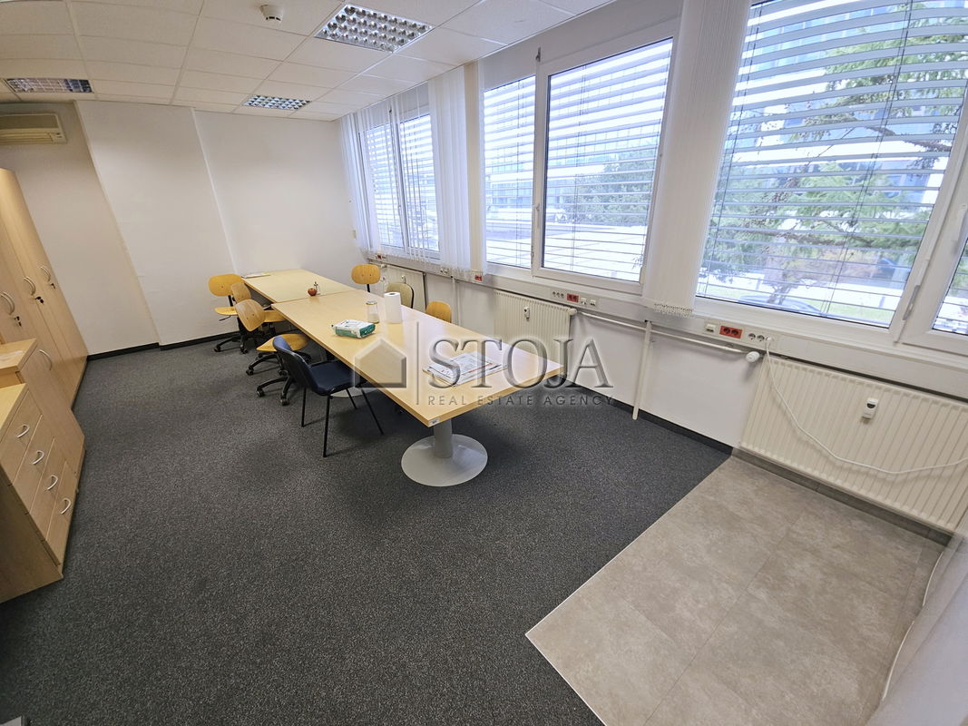 Lokacija: Ljubljana mesto, Moste-Polje, BTC