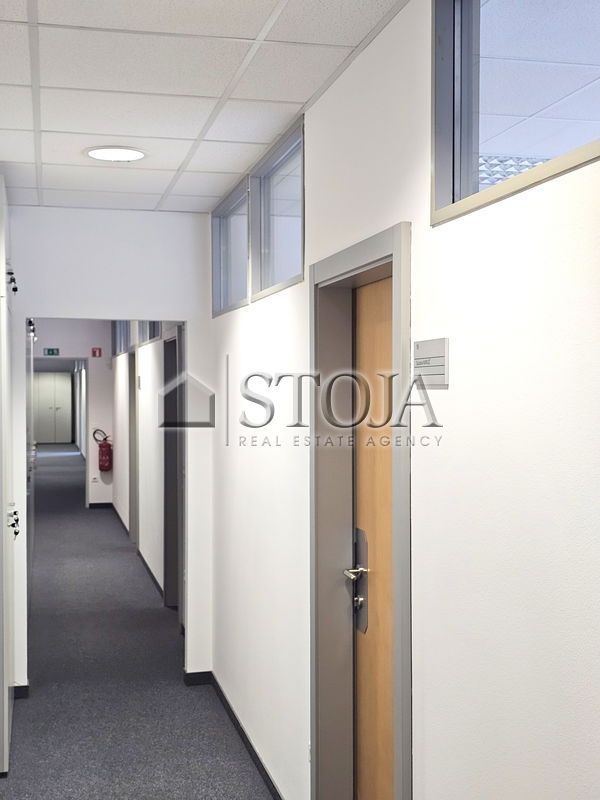 Lokacija: Ljubljana mesto, Moste-Polje, BTC