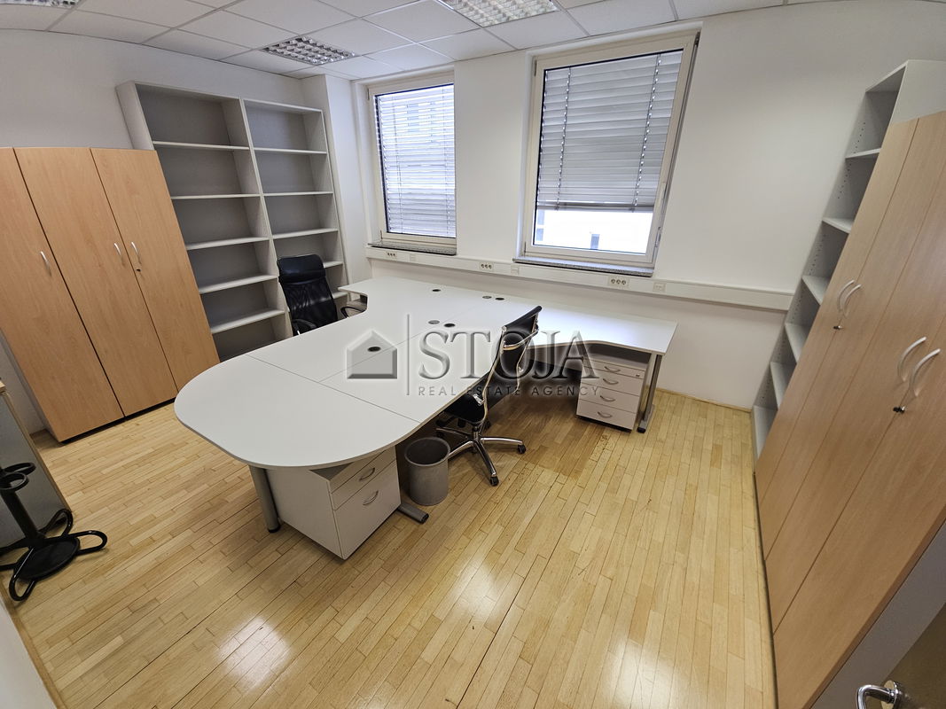 Lokacija: Ljubljana mesto, Šiška, Šiška