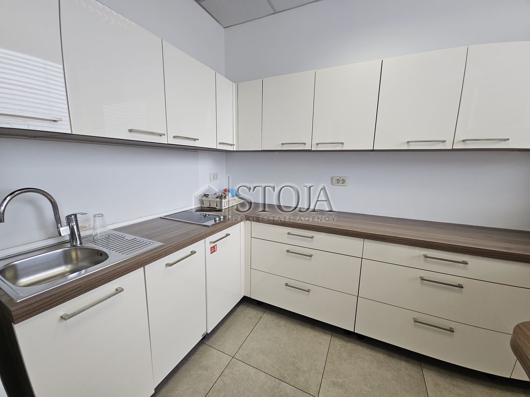 Lokacija: Ljubljana mesto, Šiška, Šiška