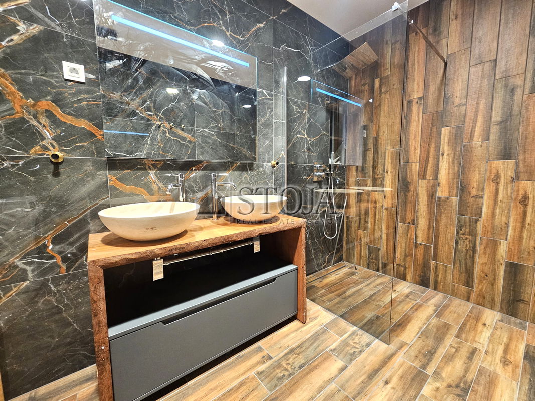 Location: Ljubljana City, Vič-Rudnik, Vič