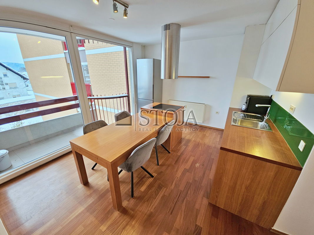 Location: Ljubljana City, Vič-Rudnik, Trnovo