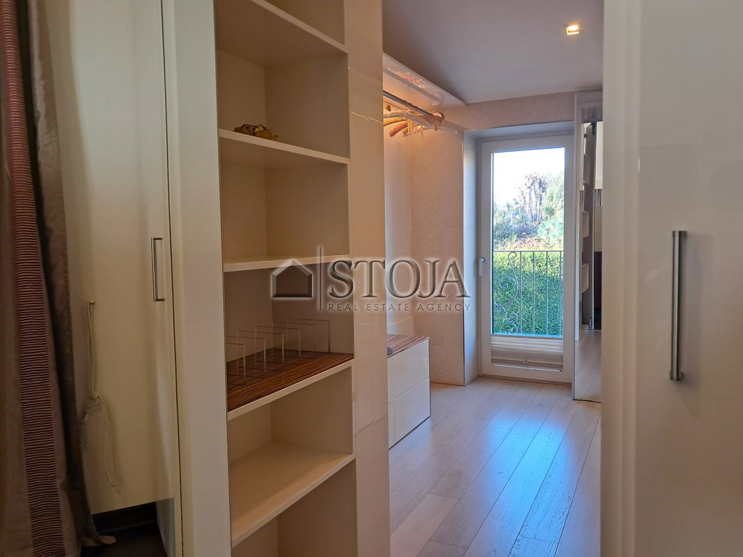 Lokacija: Obalno - kraška, Izola, Malija