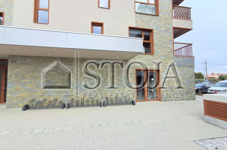 Location: Coastal-Karst, Koper, Šmarje