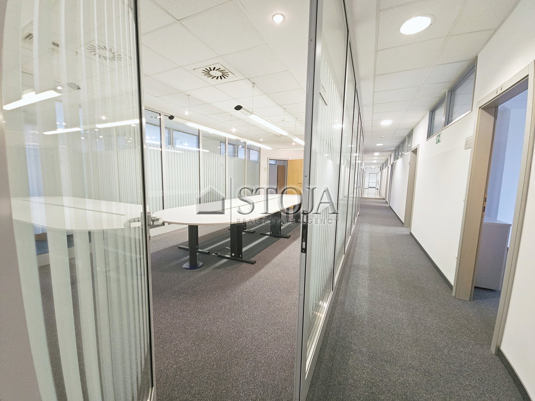 Location: Ljubljana mesto, Moste-Polje, BTC