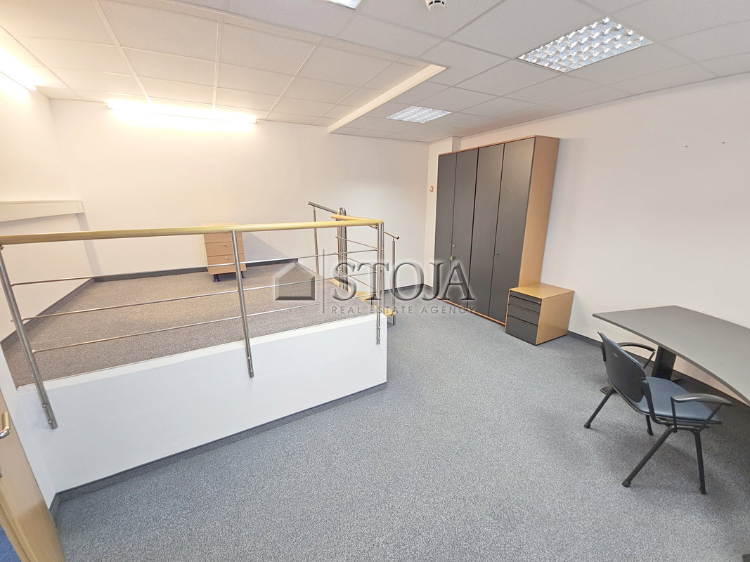 Lokacija: Ljubljana mesto, Moste-Polje, BTC