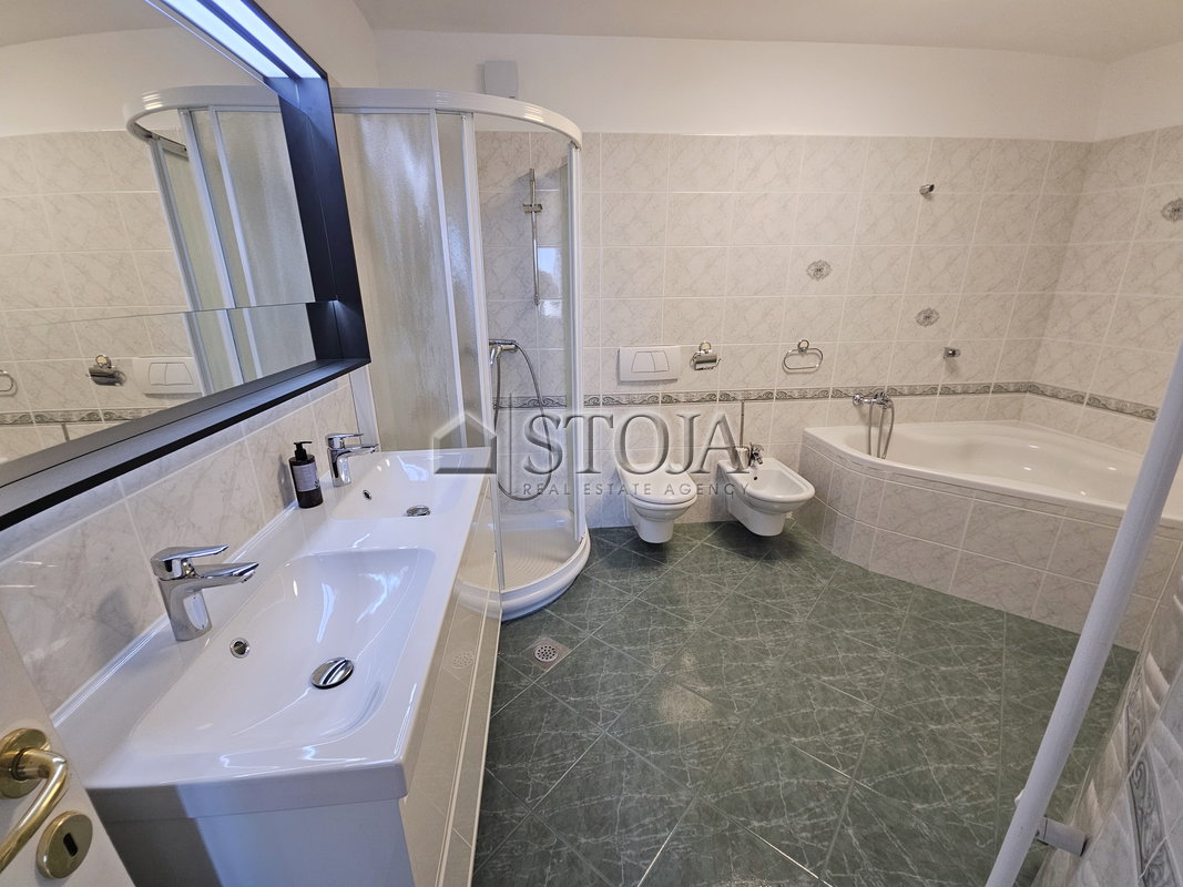 Location: Ljubljana mesto, Šiška, Vižmarje