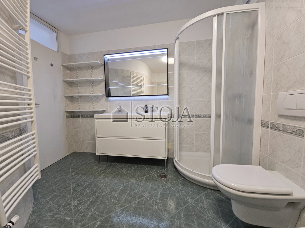 Location: Ljubljana mesto, Šiška, Vižmarje