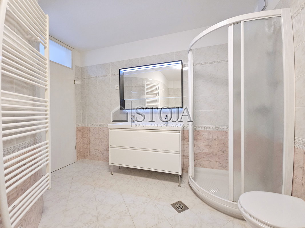 Location: Ljubljana mesto, Šiška, Vižmarje