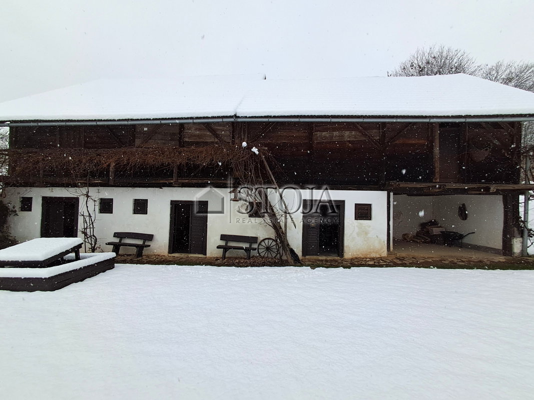Lokacija: Jugovzhodna Slovenija, Trebnje, Gorica na Medvedjeku
