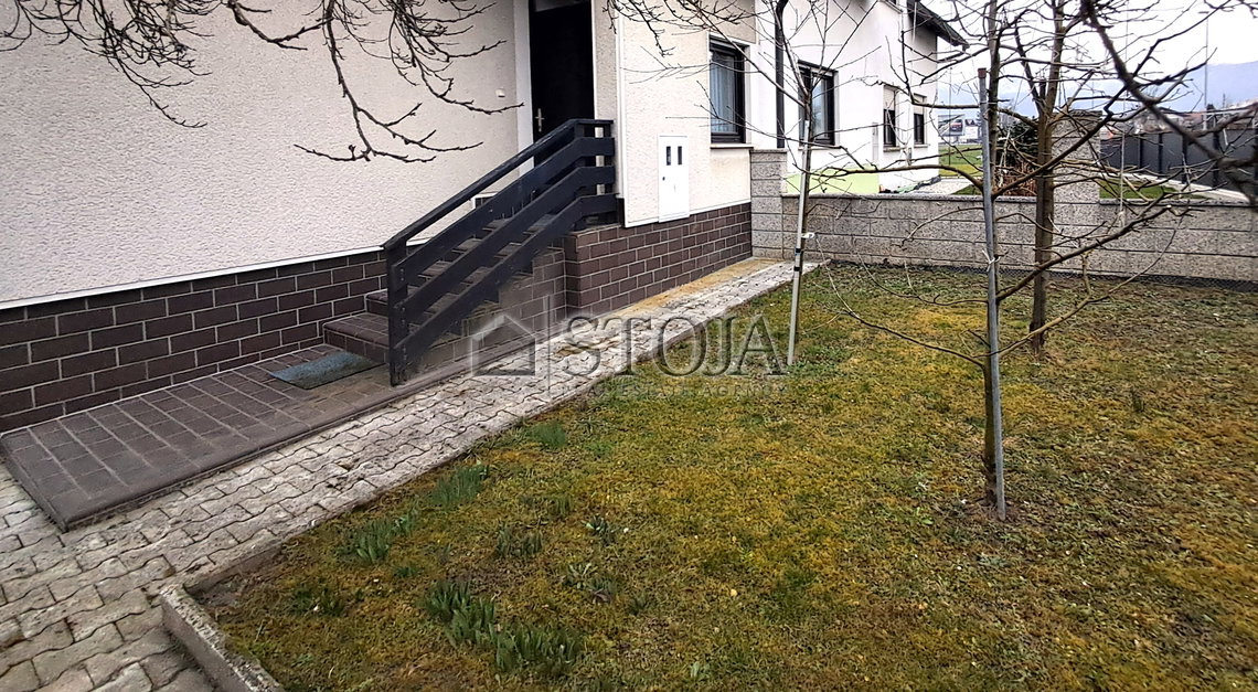 Lokacija: Ljubljana okolica, Domžale, Nožice