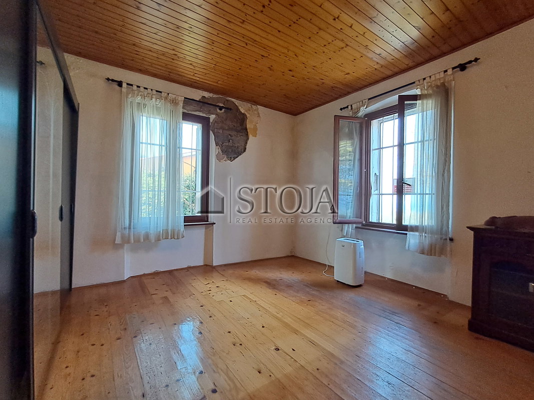 Lokacija: Obalno - kraška, Koper, Žusterna