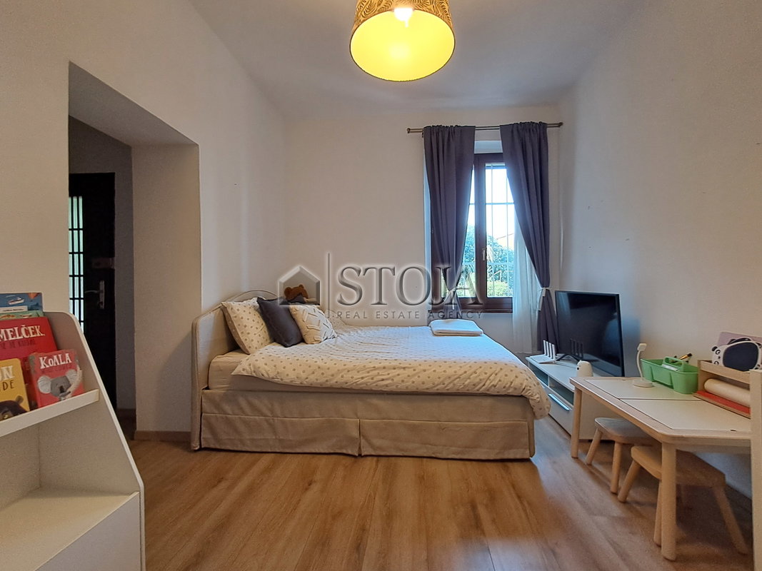 Lokacija: Obalno - kraška, Koper, Žusterna