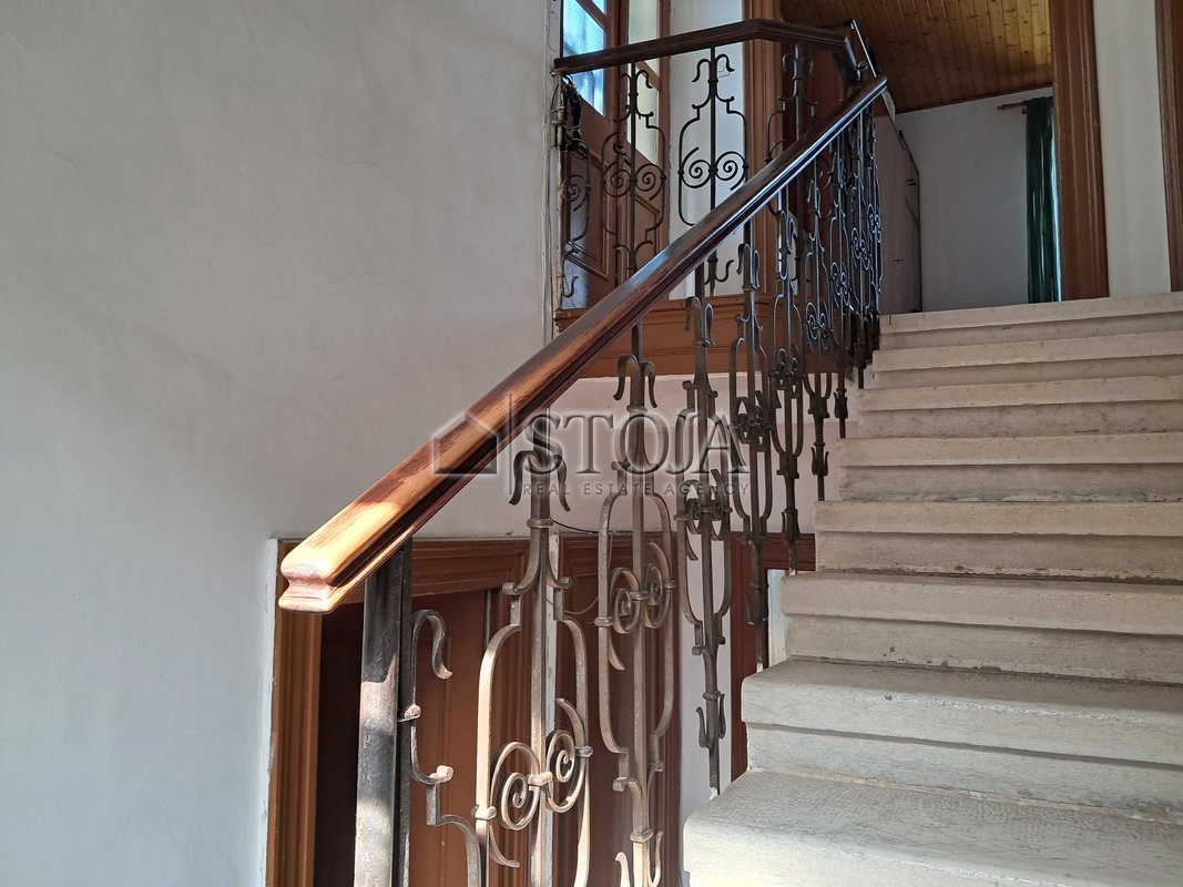 Lokacija: Obalno - kraška, Koper, Žusterna