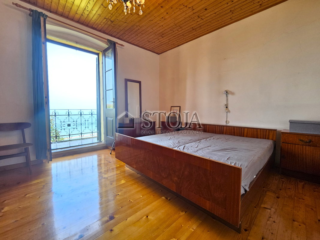 Lokacija: Obalno - kraška, Koper, Žusterna