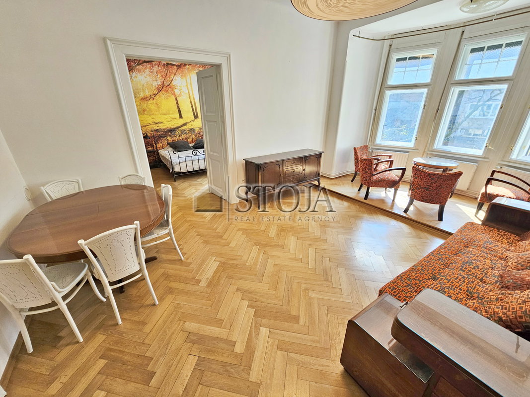 Location: Ljubljana mesto, Center, Center