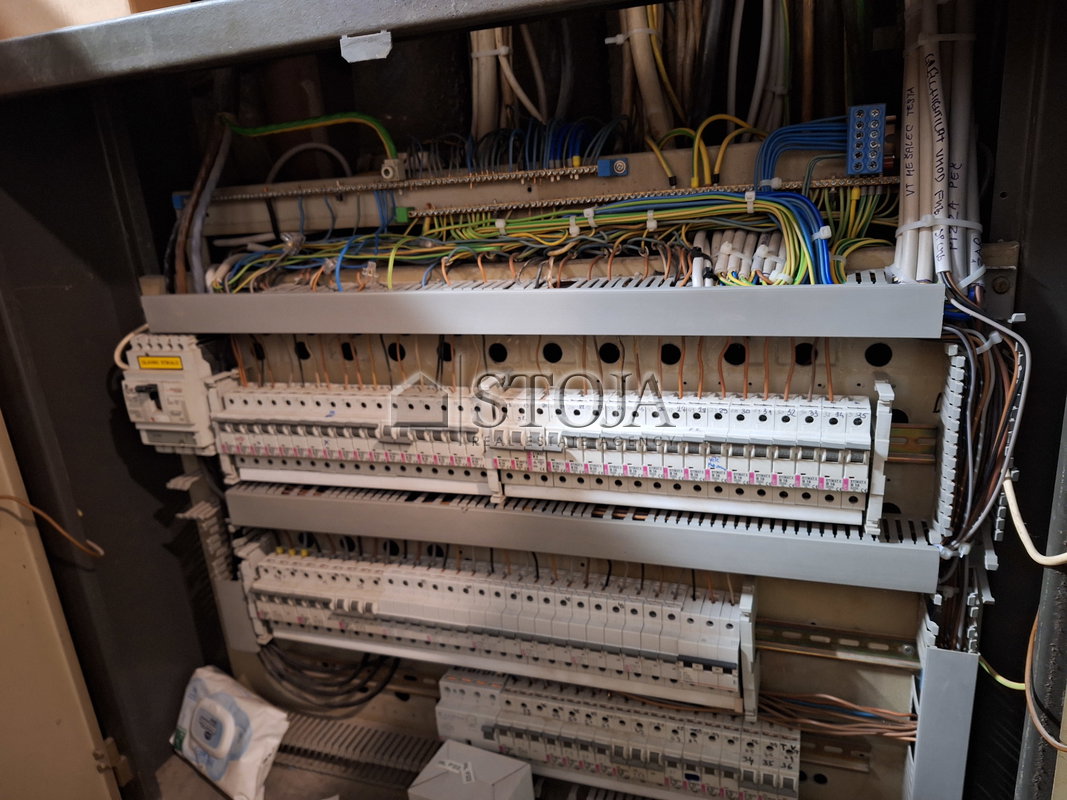 Lokacija: Ljubljana mesto, Šiška, Dravlje