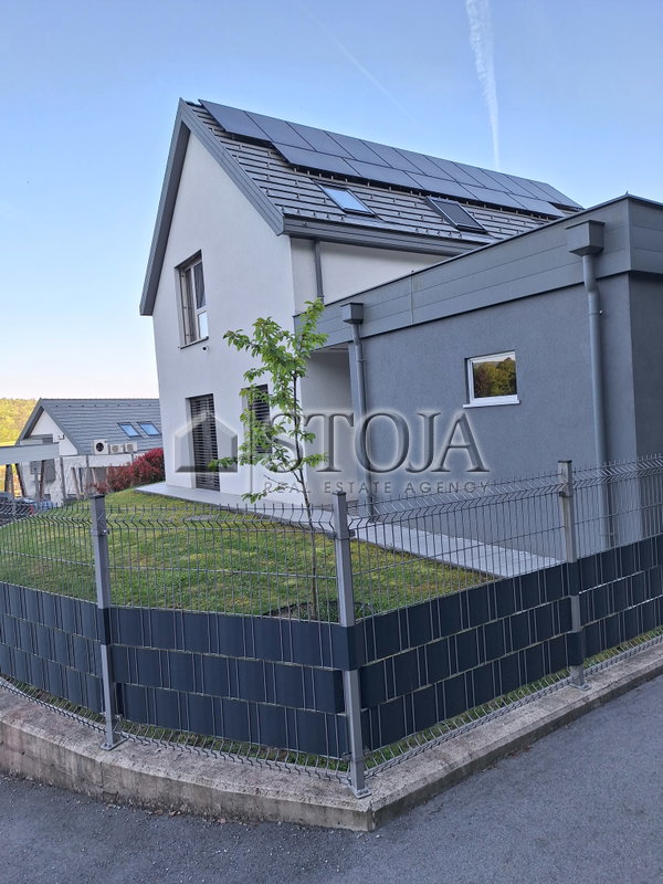 Location: Ljubljana okolica, Grosuplje