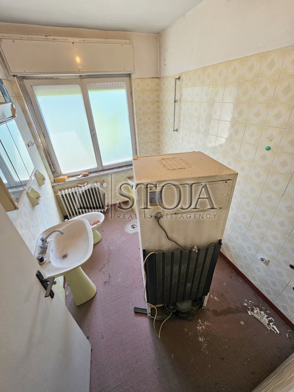 Lokacija: Ljubljana mesto, Moste-Polje, Nove Jarše
