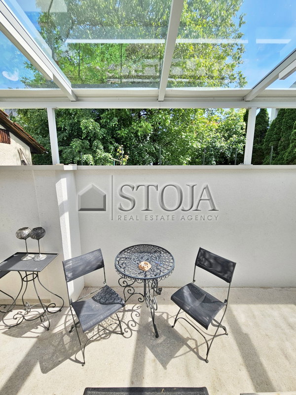 Lokacija: Ljubljana mesto, Vič-Rudnik, Rožna dolina
