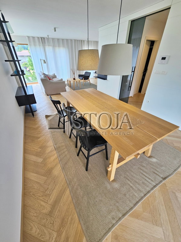 Location: Ljubljana mesto, Vič-Rudnik, Rožna dolina