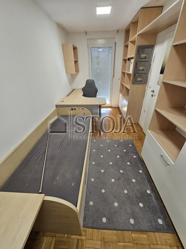 Lokacija: Ljubljana okolica, Grosuplje