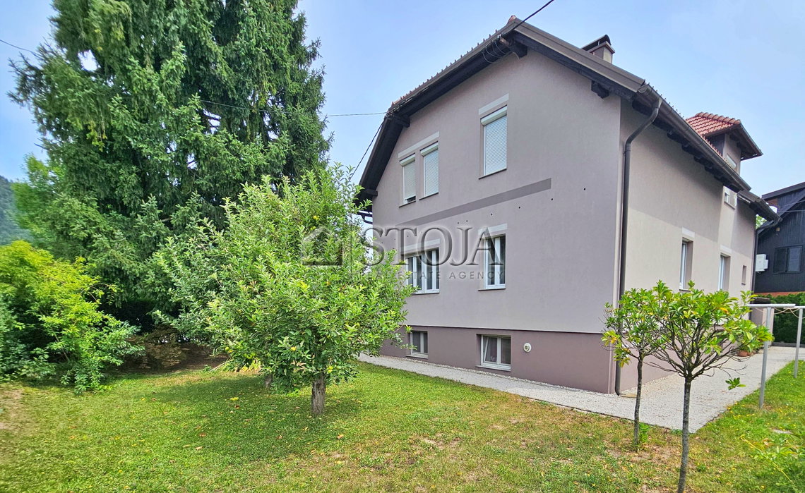 Lokacija: Ljubljana mesto, Šiška, Tacen