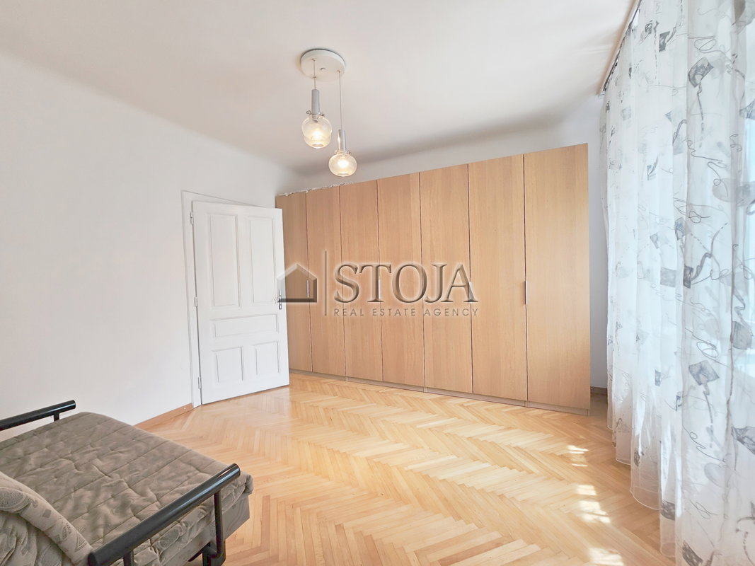 Lokacija: Ljubljana mesto, Šiška, Tacen