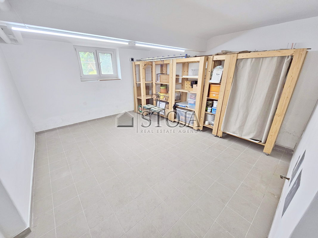Lokacija: Ljubljana mesto, Šiška, Tacen
