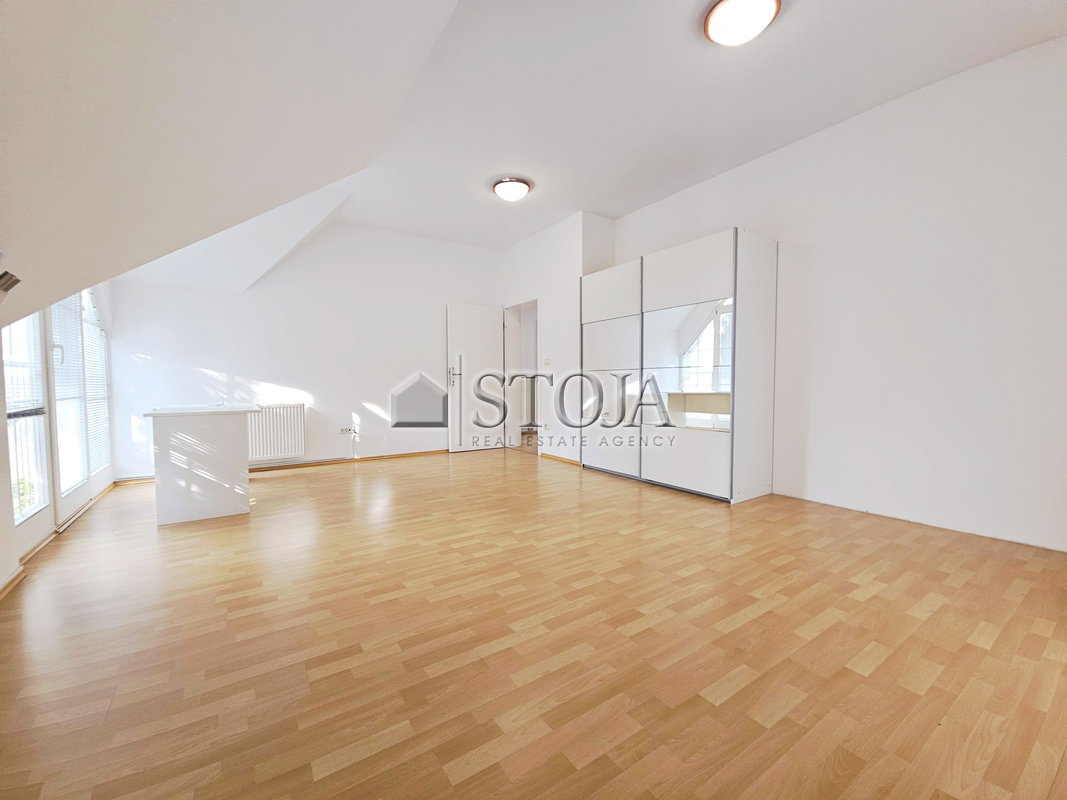 Lokacija: Ljubljana mesto, Šiška, Sp. Šiška