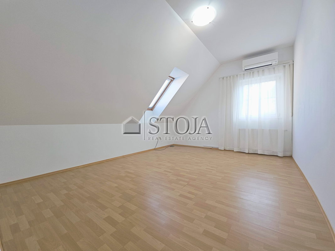 Lokacija: Ljubljana mesto, Šiška, Sp. Šiška