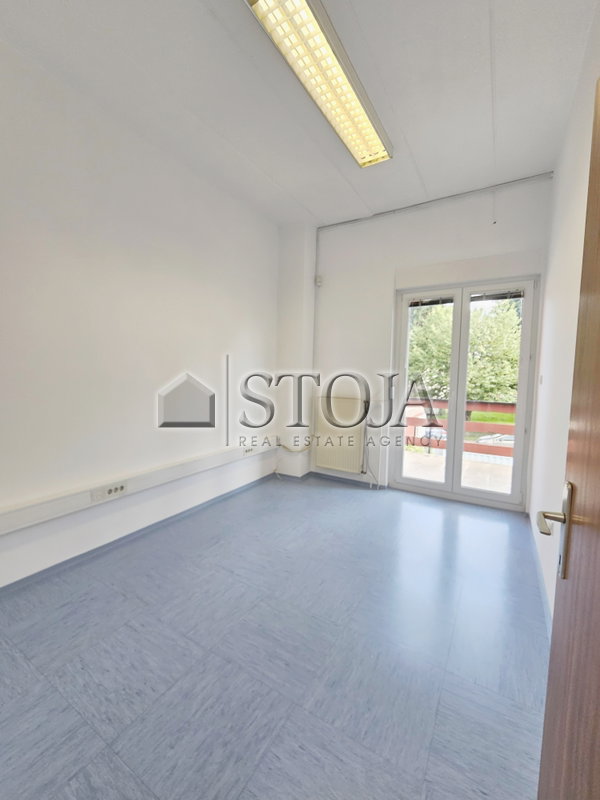Location: Ljubljana mesto, Šiška, Koseze