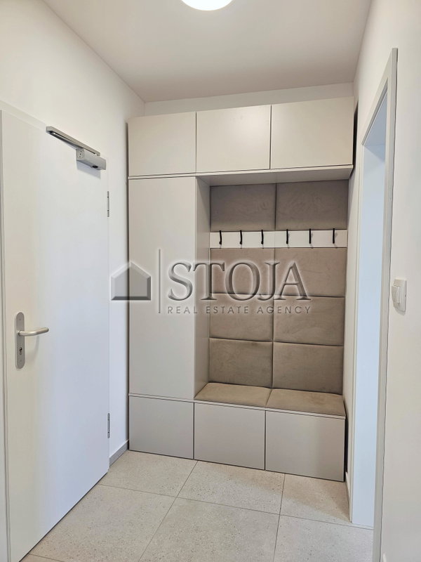 Lokacija: Ljubljana mesto, Bežigrad, Bežigrad