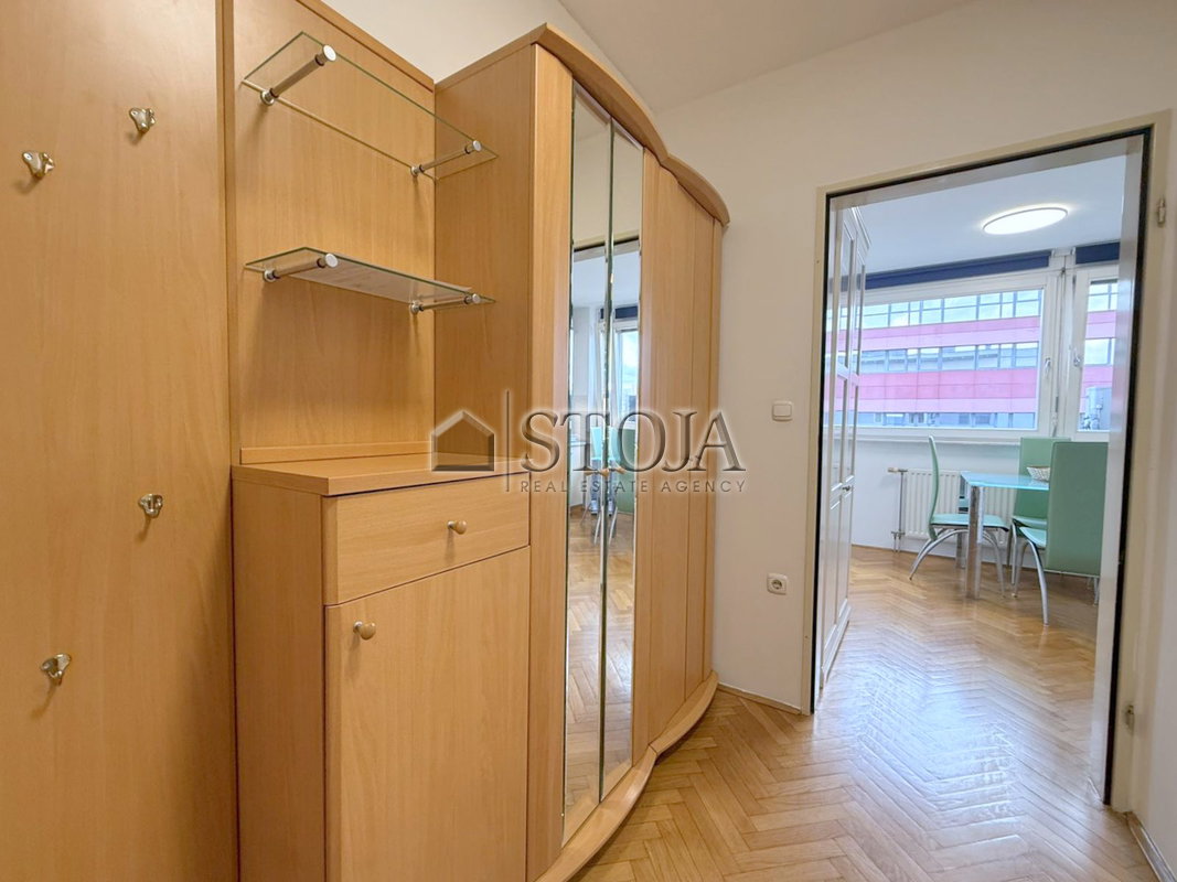 Location: Ljubljana mesto, Center, Tabor