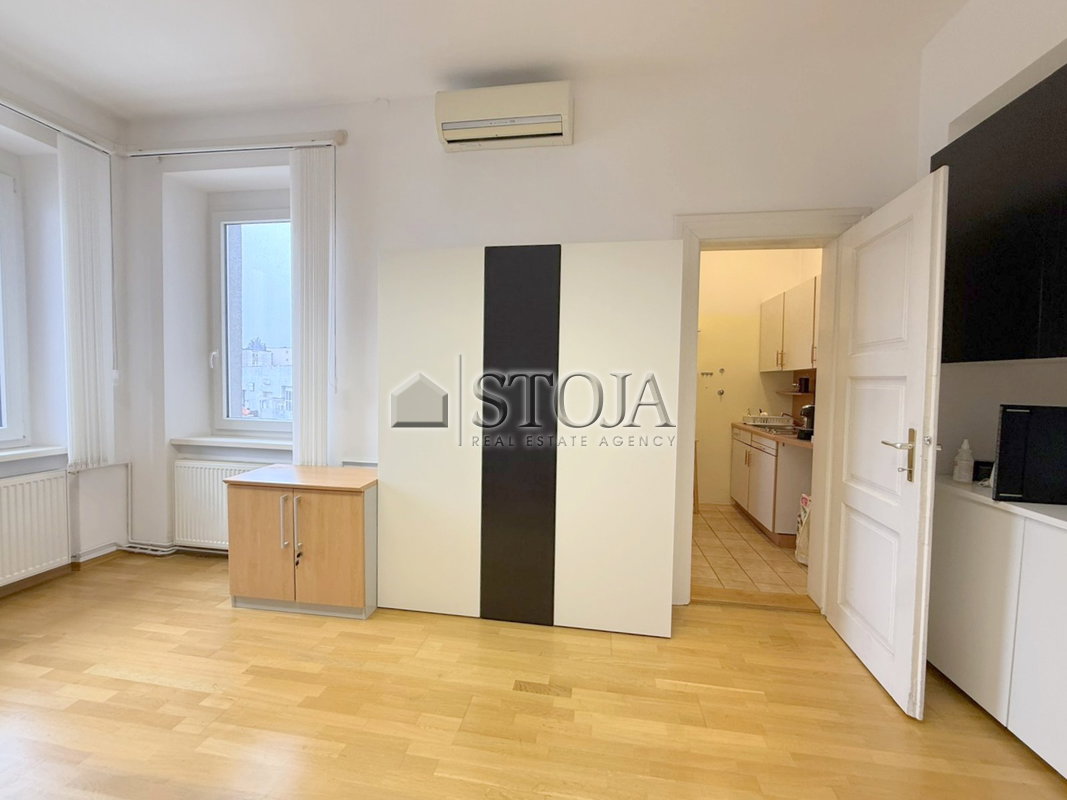 Lokacija: Ljubljana mesto, Vič-Rudnik, Vič