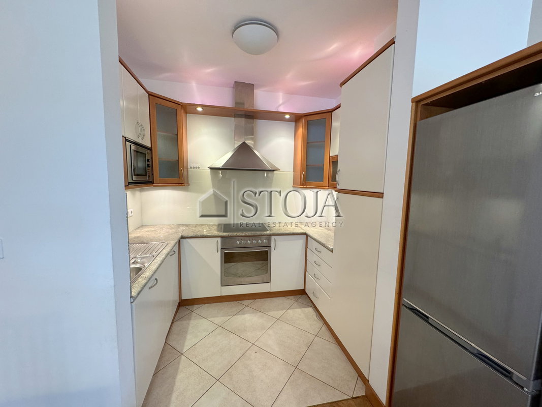 Lokacija: Ljubljana mesto, Center, Center