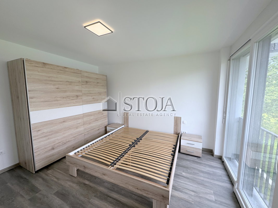 Lokacija: Ljubljana mesto, Vič-Rudnik, Trnovo