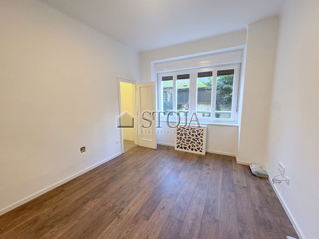 Lokacija: Ljubljana mesto, Center, Center