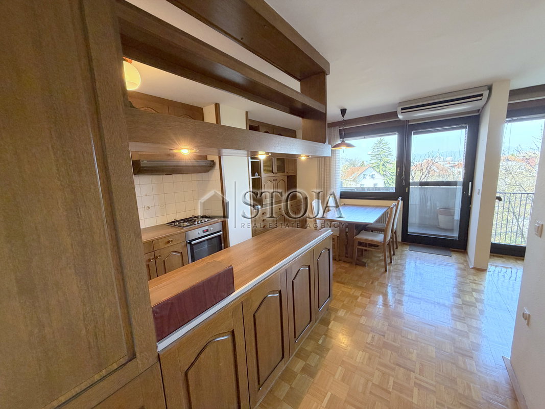 Location: Ljubljana mesto, Bežigrad, Bežigrad