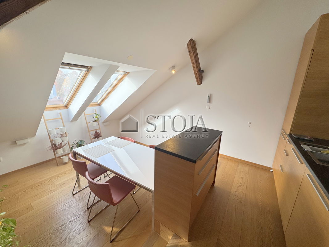 Lokacija: Ljubljana mesto, Center, Stara Ljubljana