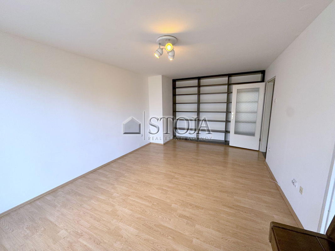 Lokacija: Ljubljana mesto, Šiška, Koseze