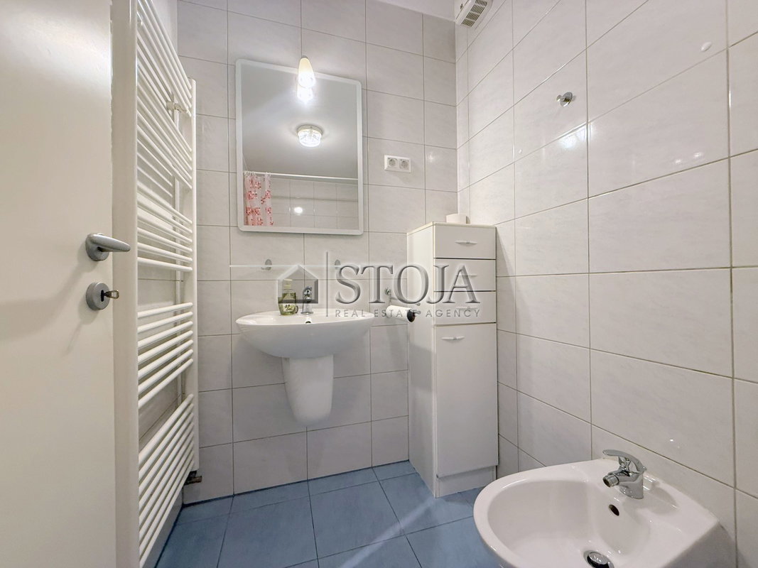 Location: Ljubljana mesto, Center, Center