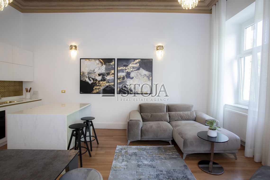 Lokacija: Ljubljana mesto, Center, Center