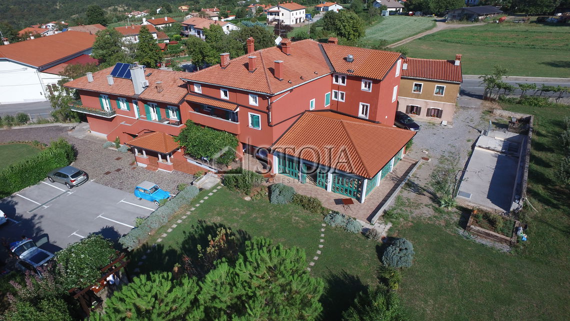 Location: Coastal-Karst, Sežana, Štorje