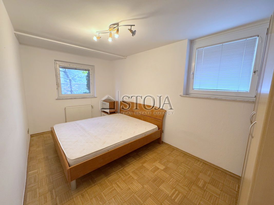 Location: Ljubljana City, Šiška, Podutik