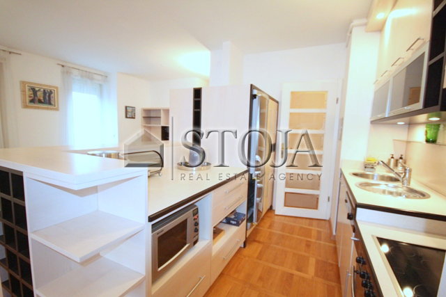 Location: Ljubljana mesto, Vič-Rudnik, Trnovo