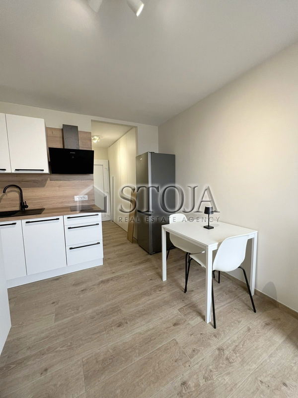 Location: Ljubljana City, Šiška, Šentvid
